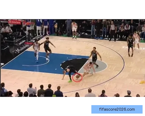 火狼大战裁判失误频出杜兰特罚球成争议焦点引热议